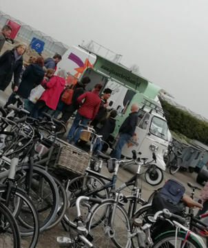 In de rij voor ijs van Christiano